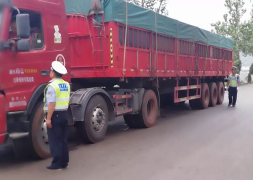 貨車司機(jī)為逃避超重處罰私改地磅參數(shù)被罰款